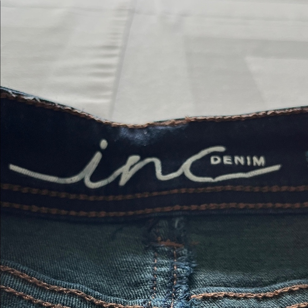 INC Denim Dark Blue Women's Capris Pants Jeans Skinny Leg Size 6 - Picture 2 of 12
